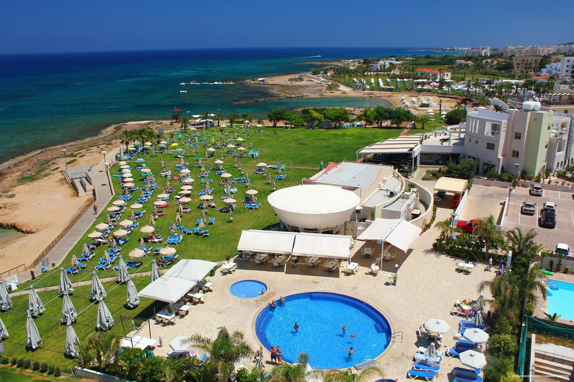 Polyxenia Isaak Luxury Villas And Apartments Protaras Exterior foto