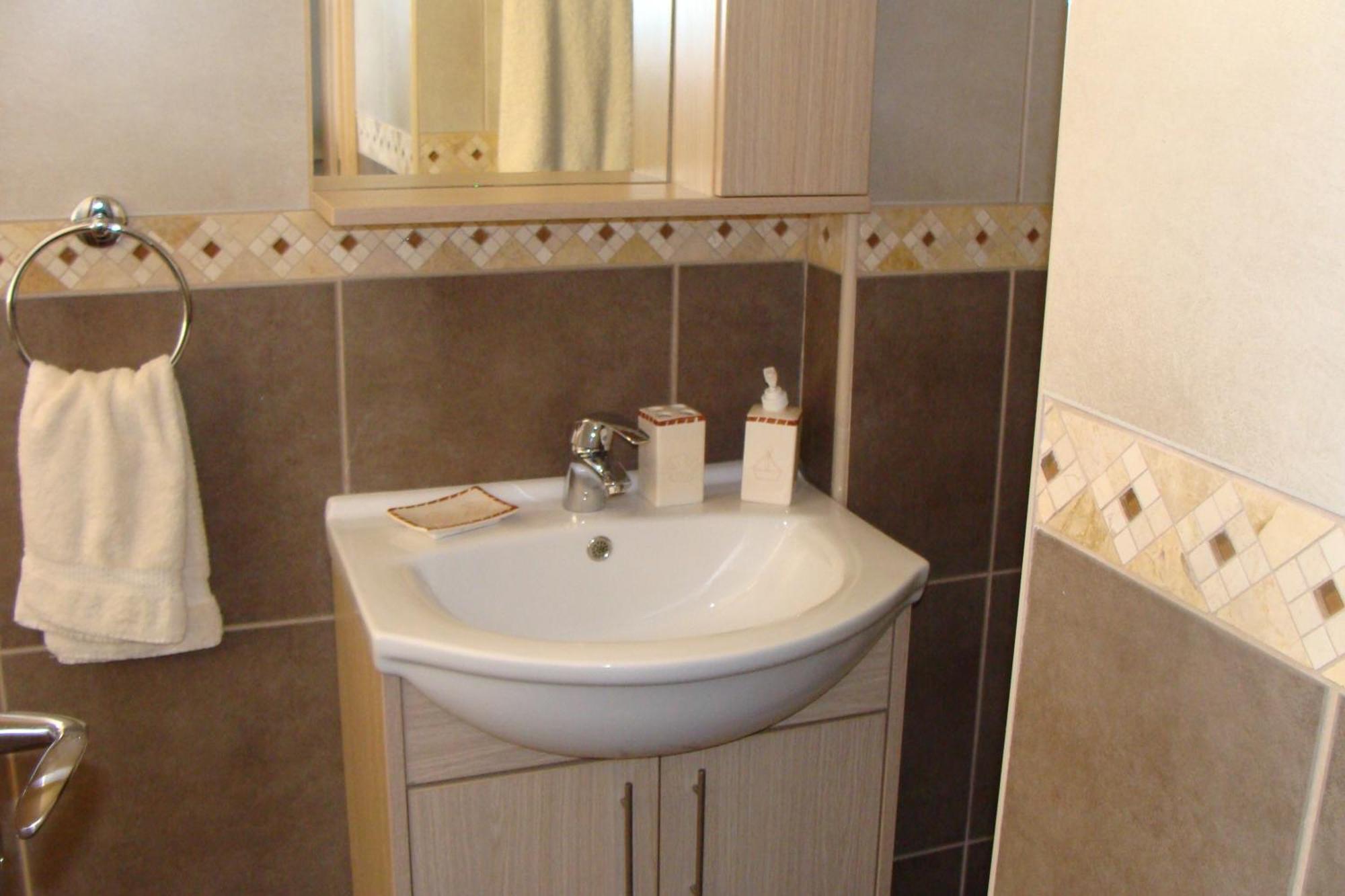 Polyxenia Isaak Luxury Villas And Apartments Protaras Quarto foto