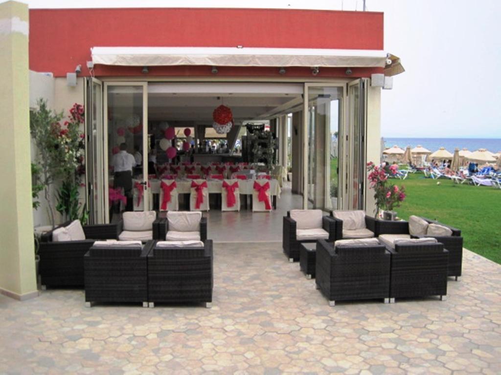 Polyxenia Isaak Luxury Villas And Apartments Protaras Exterior foto